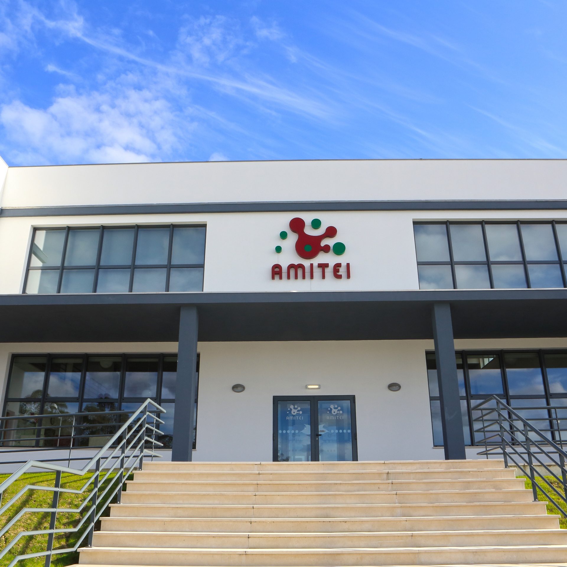 Fachada da AMITEI Sede