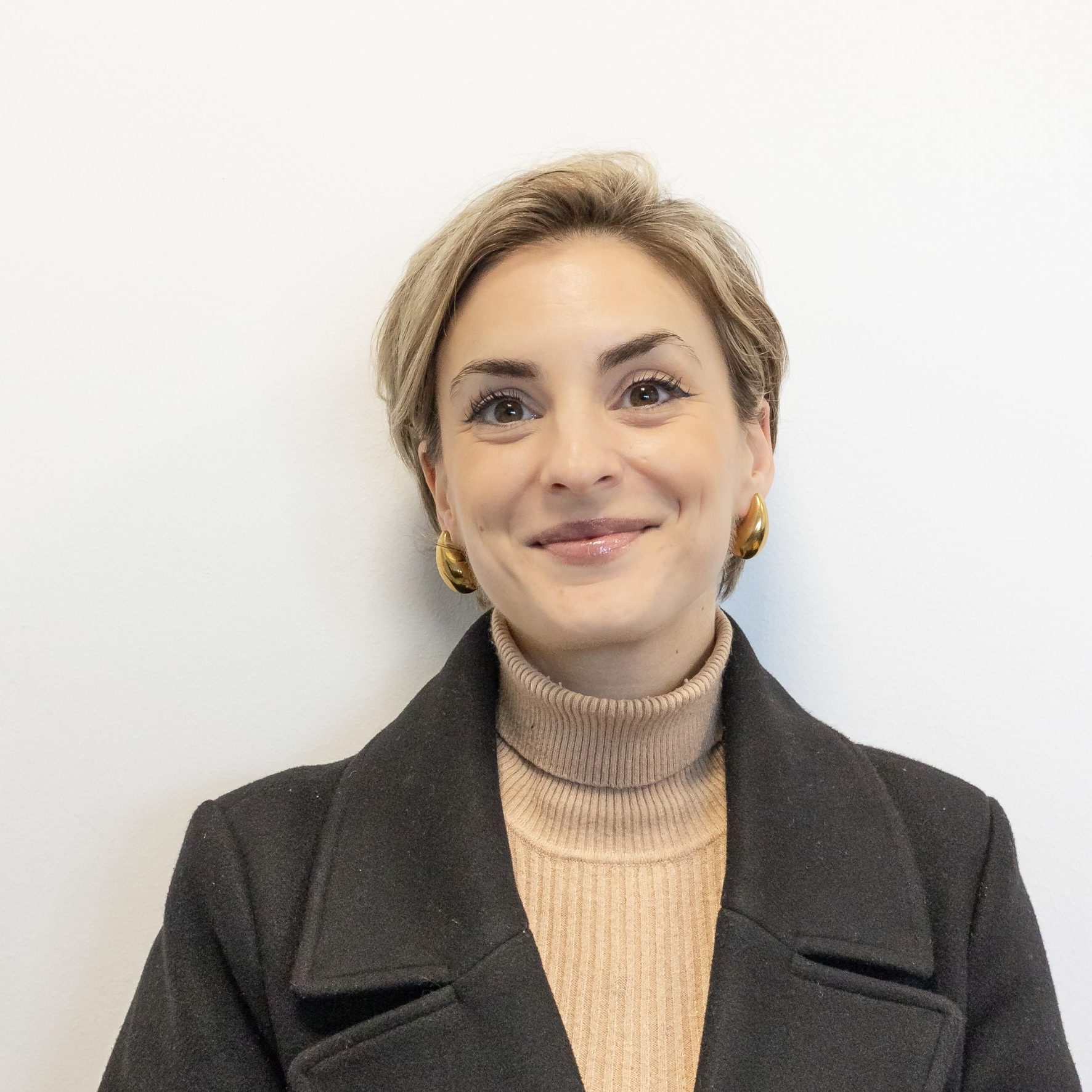 Isa Gomes - Assistente Social